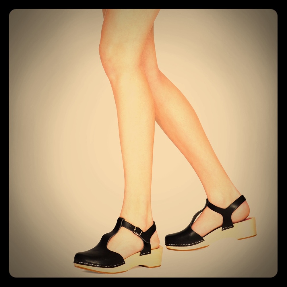 T Strap Debutant - Black 41 (11 US)